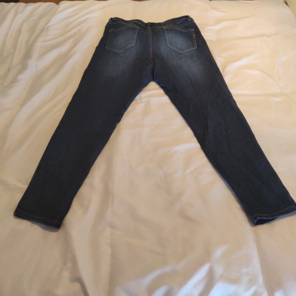 1822 Denim Adrianna size 12 dark wash skinny jeans
